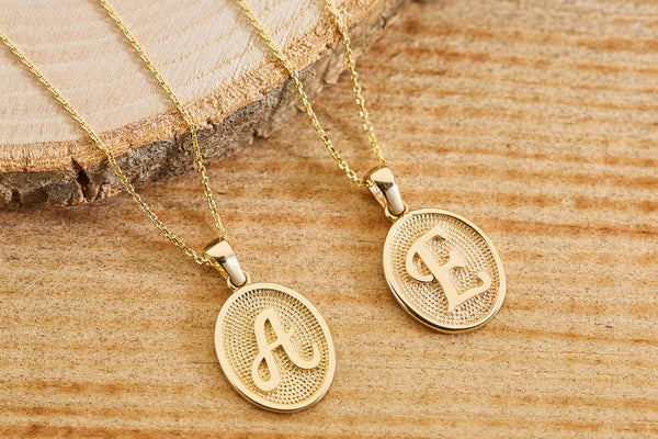 letter pendant necklace