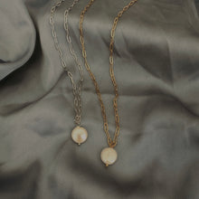 Load image into Gallery viewer, The Tayler Pearl Chain